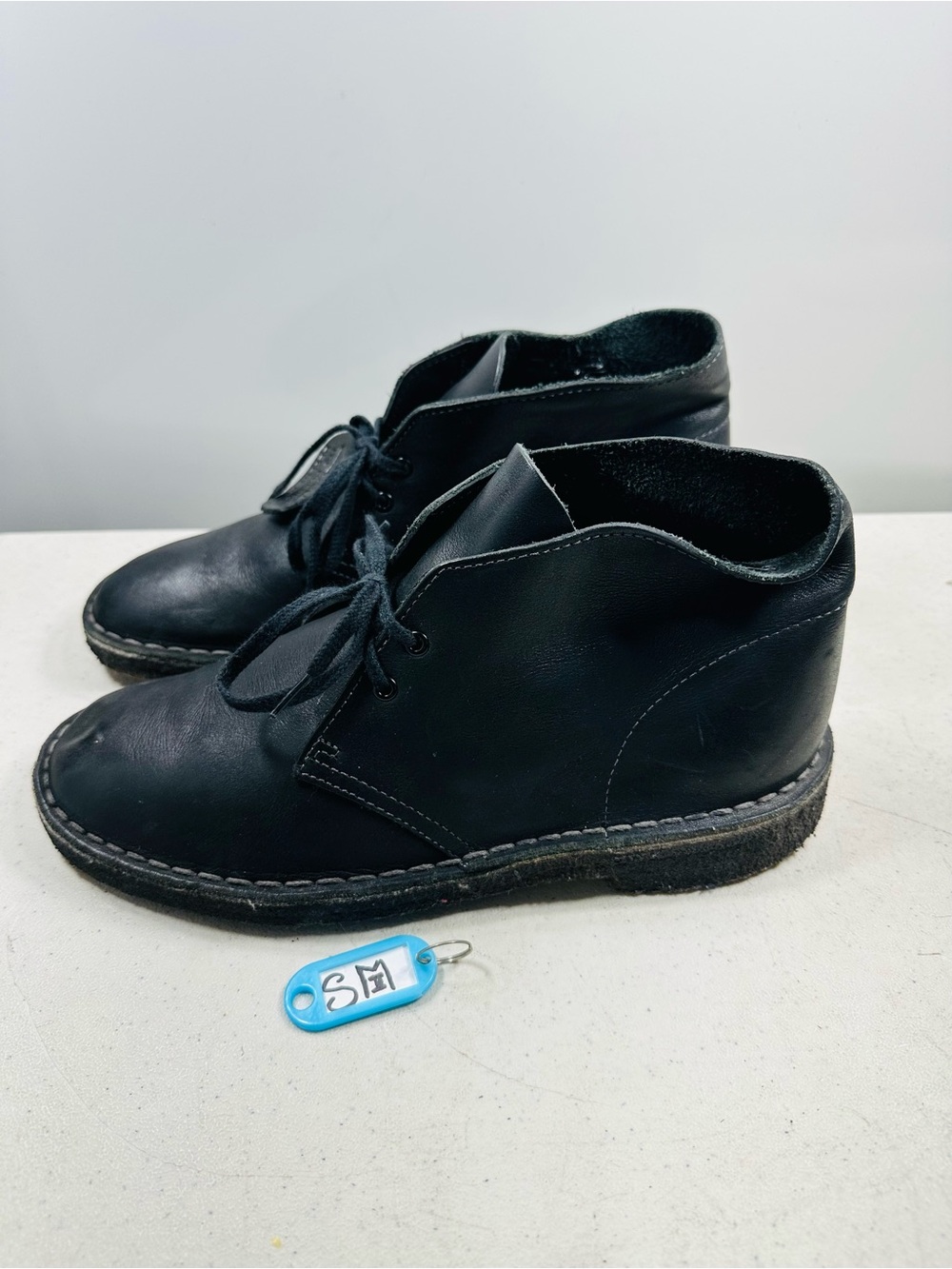 Clarks Originals Gents Black Leather Boots - Size 7,5